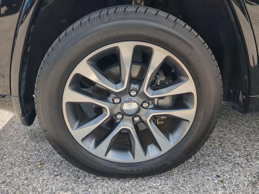 used 2017 Jeep Grand Cherokee car, priced at $17,125