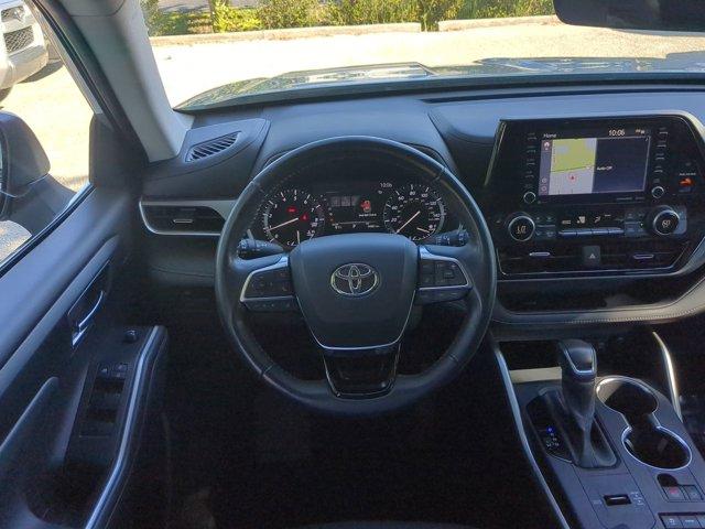 used 2020 Toyota Highlander car, priced at $31,991