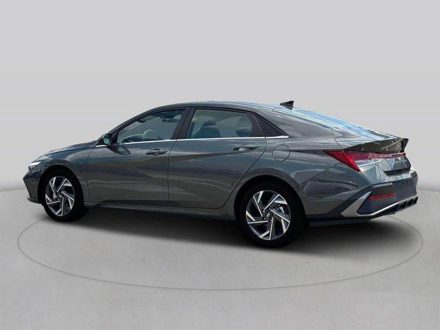 new 2024 Hyundai Elantra car, priced at $25,540