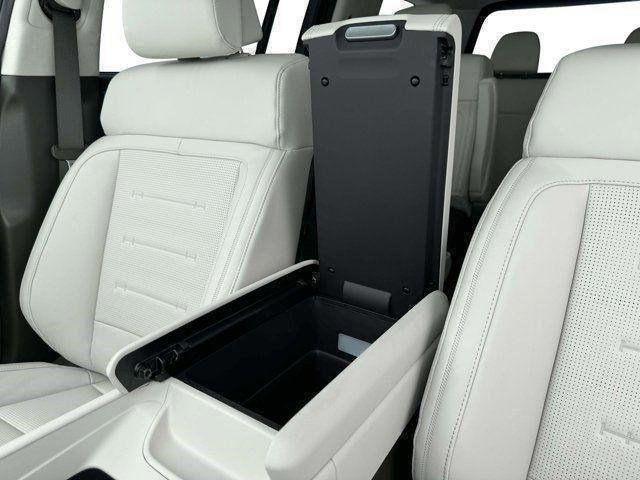 new 2025 Hyundai Santa Fe car, priced at $47,828