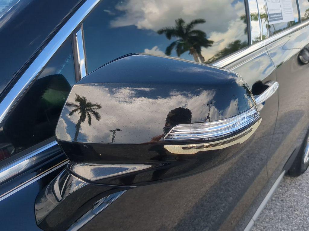 used 2021 Cadillac XT4 car, priced at $26,600