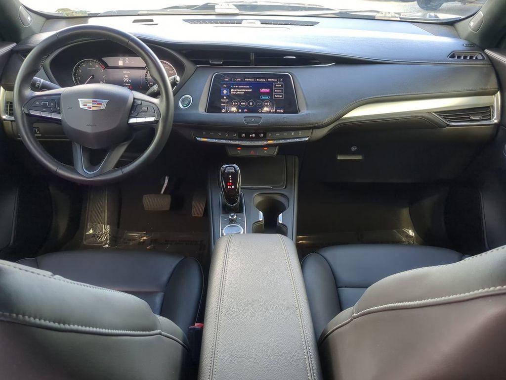used 2021 Cadillac XT4 car, priced at $26,600