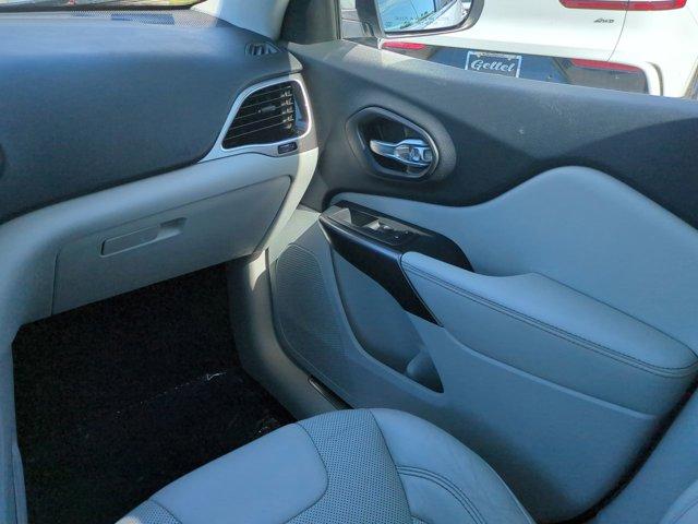 used 2019 Jeep Cherokee car, priced at $16,061