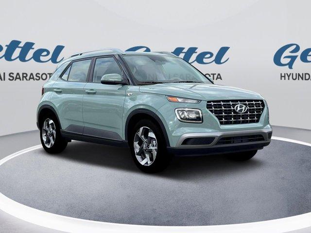 new 2025 Hyundai Venue car