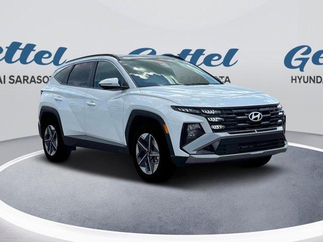 new 2025 Hyundai TUCSON Hybrid car, priced at $37,840