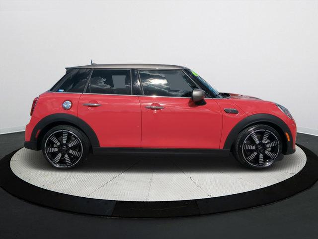 used 2022 MINI Hardtop car, priced at $26,991