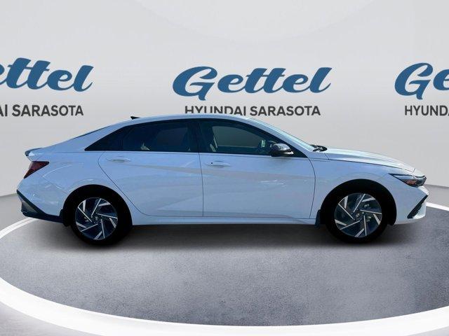 new 2025 Hyundai Elantra HEV car, priced at $28,690