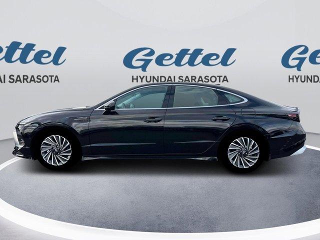 new 2025 Hyundai Sonata Hybrid car