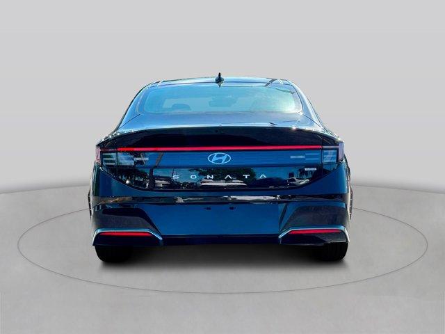 new 2025 Hyundai Sonata Hybrid car