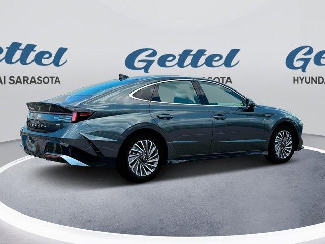 new 2024 Hyundai Sonata Hybrid car, priced at $35,240