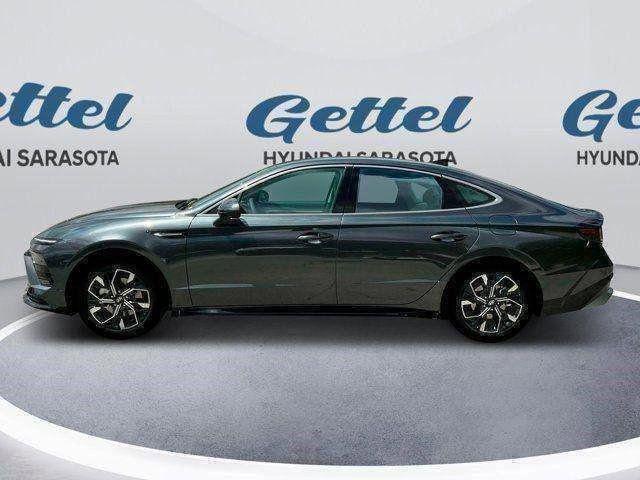 new 2025 Hyundai Sonata car, priced at $28,658