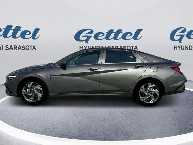 new 2025 Hyundai Elantra car, priced at $25,789