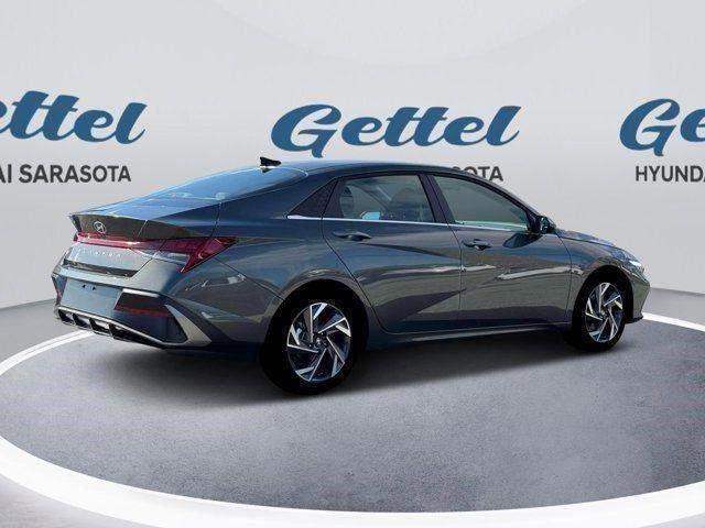 new 2025 Hyundai Elantra car, priced at $25,789