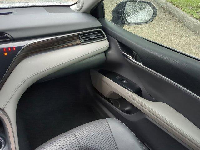 used 2020 Toyota Camry Hybrid car, priced at $23,151