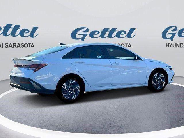 new 2025 Hyundai Elantra car, priced at $24,762