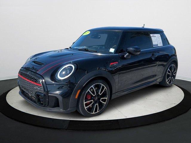 used 2022 MINI Hardtop car, priced at $25,991