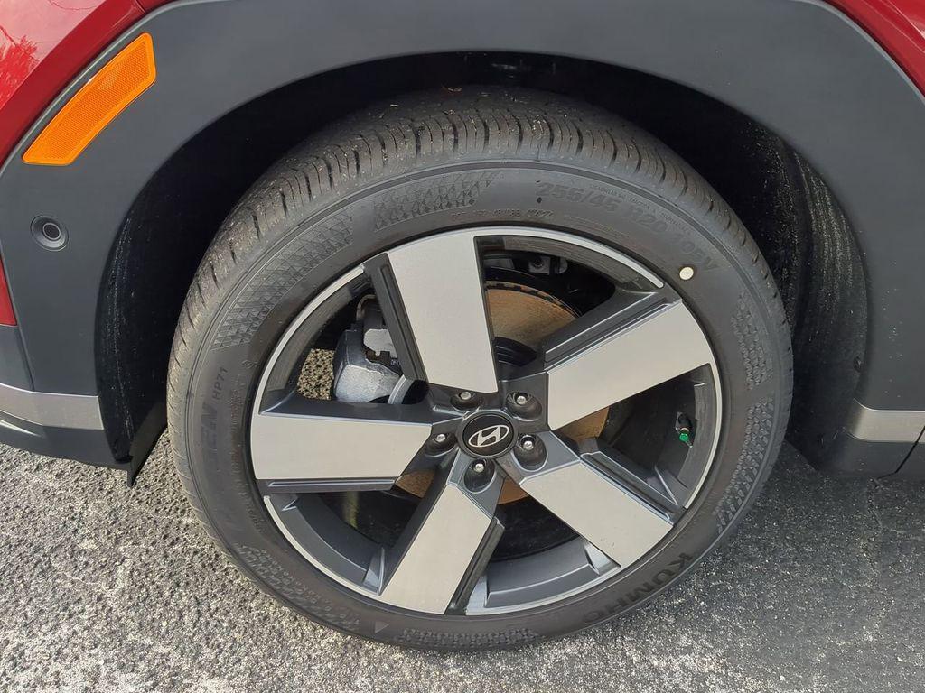 used 2024 Hyundai Santa Fe car, priced at $34,615
