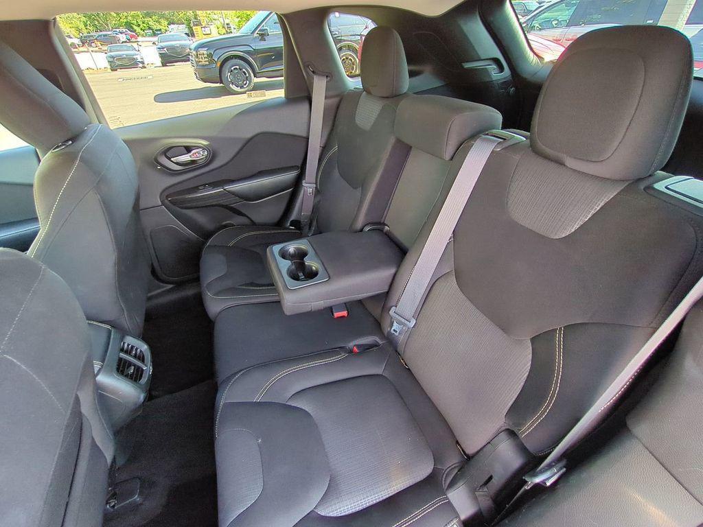 used 2015 Jeep Cherokee car, priced at $10,268