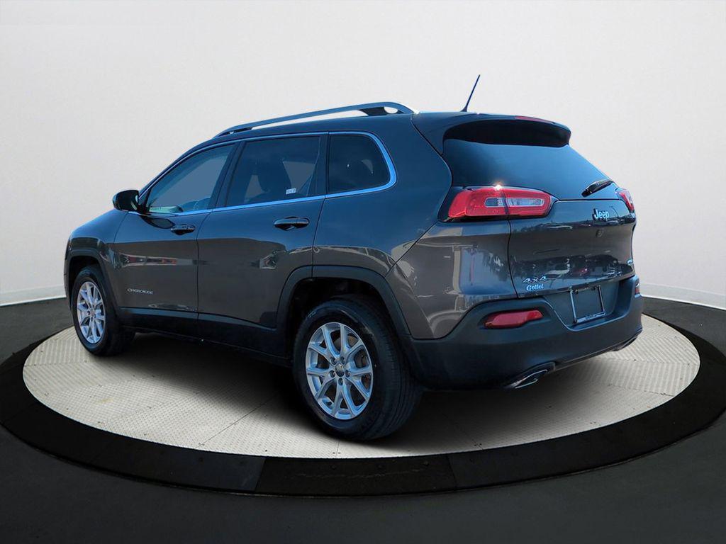 used 2015 Jeep Cherokee car, priced at $10,268