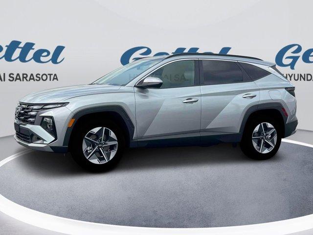 new 2025 Hyundai TUCSON Hybrid car, priced at $37,225