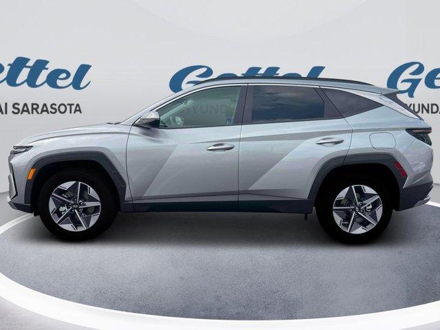 new 2025 Hyundai TUCSON Hybrid car, priced at $37,225