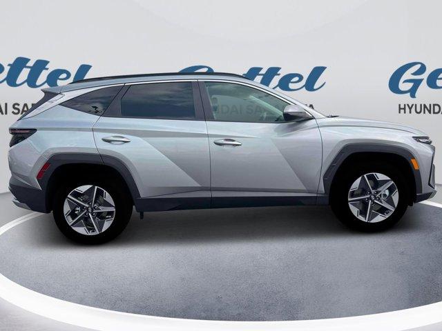 new 2025 Hyundai TUCSON Hybrid car, priced at $37,225