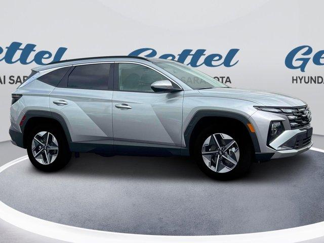 new 2025 Hyundai TUCSON Hybrid car, priced at $37,225