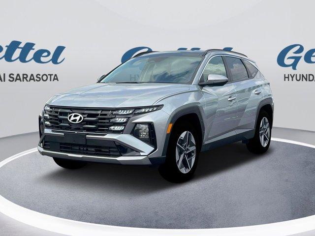 new 2025 Hyundai TUCSON Hybrid car, priced at $37,225