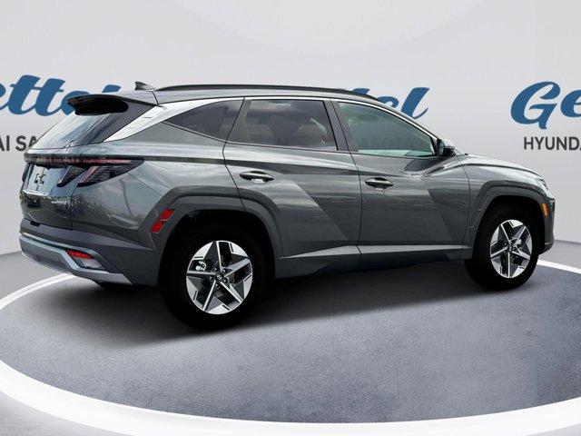 new 2025 Hyundai TUCSON Hybrid car, priced at $37,090