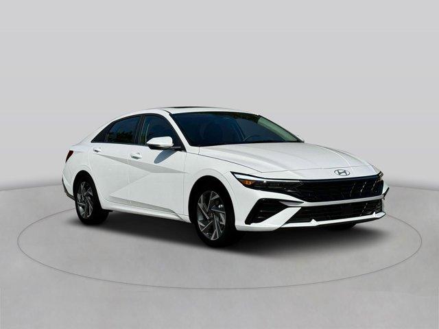 new 2025 Hyundai Elantra HEV car