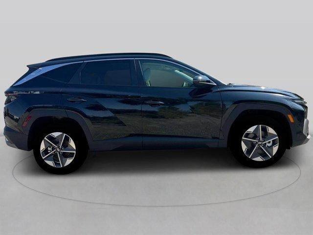 new 2025 Hyundai Tucson Hybrid car, priced at $36,925