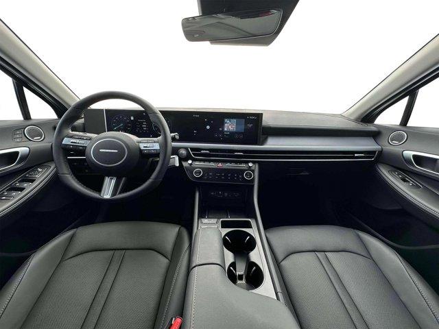 new 2025 Hyundai Sonata Hybrid car, priced at $37,370