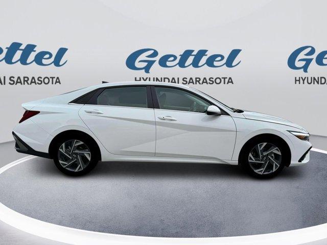 new 2025 Hyundai Elantra car, priced at $27,960