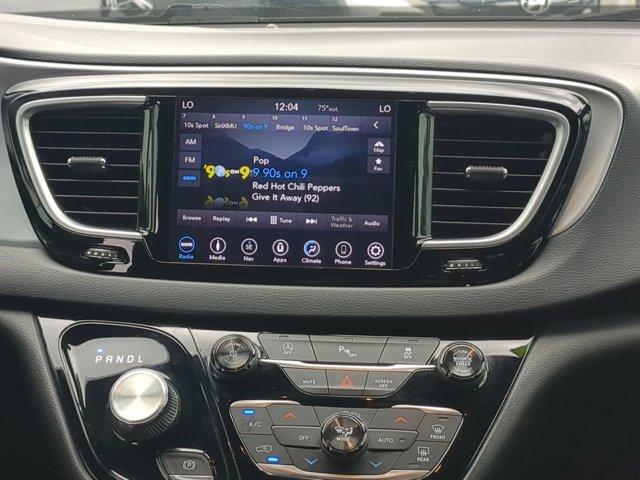 used 2018 Chrysler Pacifica car, priced at $19,798