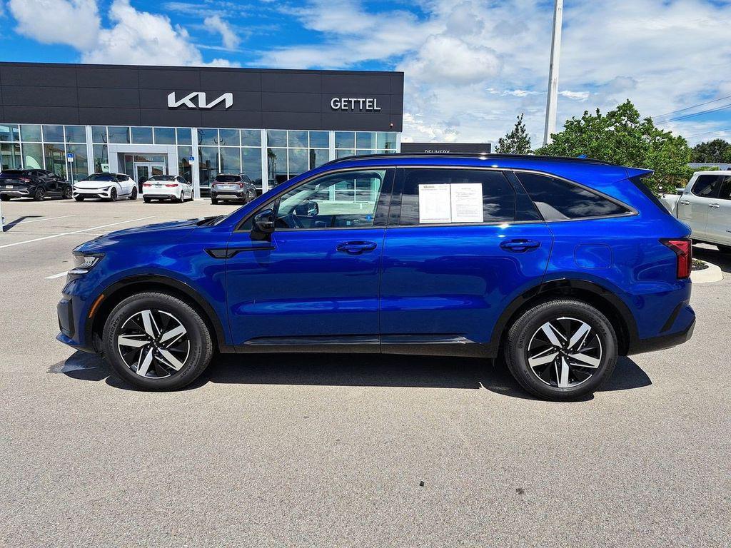used 2023 Kia Sorento car, priced at $25,232