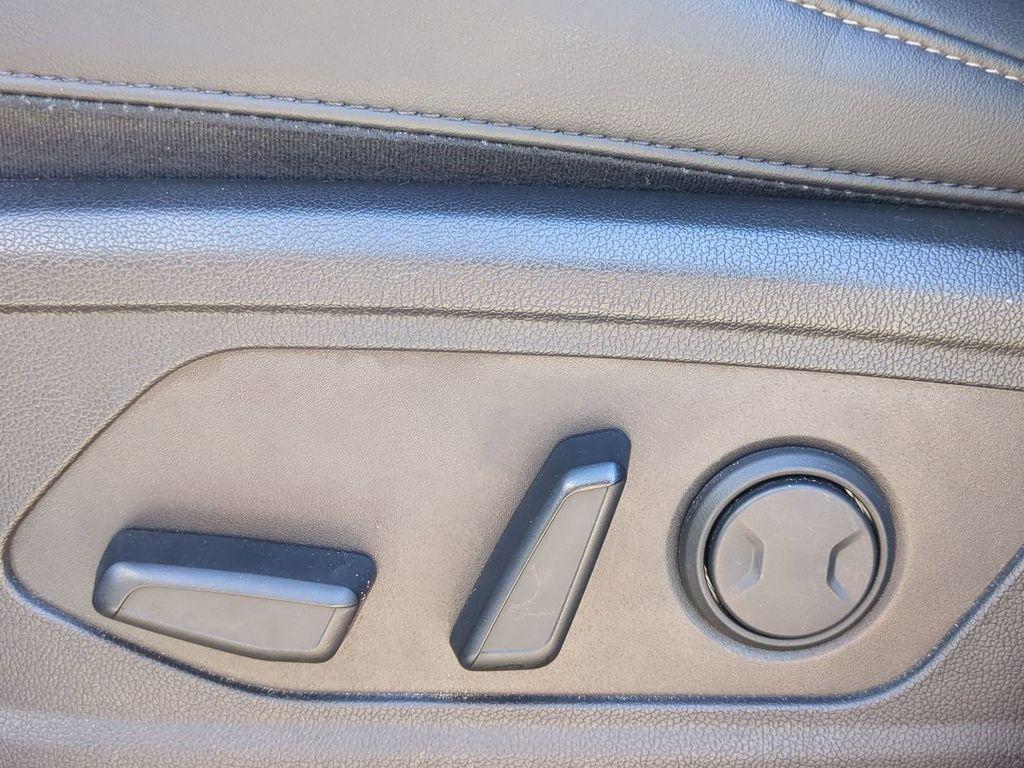 used 2023 Kia Sorento car, priced at $23,795