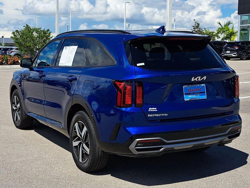 used 2023 Kia Sorento car, priced at $25,232