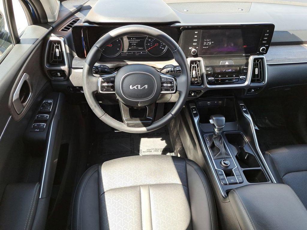 used 2023 Kia Sorento car, priced at $25,232