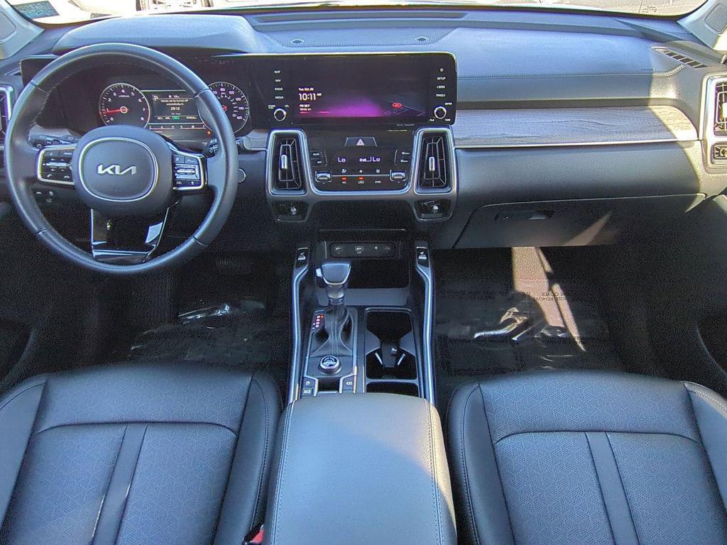 used 2023 Kia Sorento car, priced at $23,795