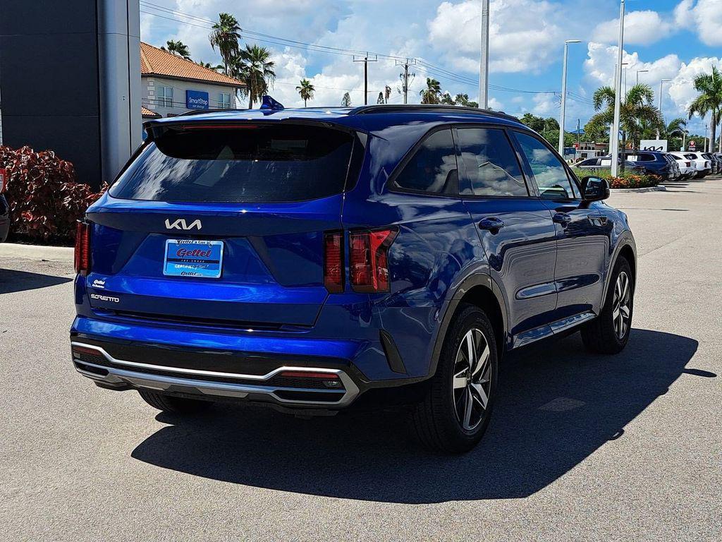 used 2023 Kia Sorento car, priced at $25,232