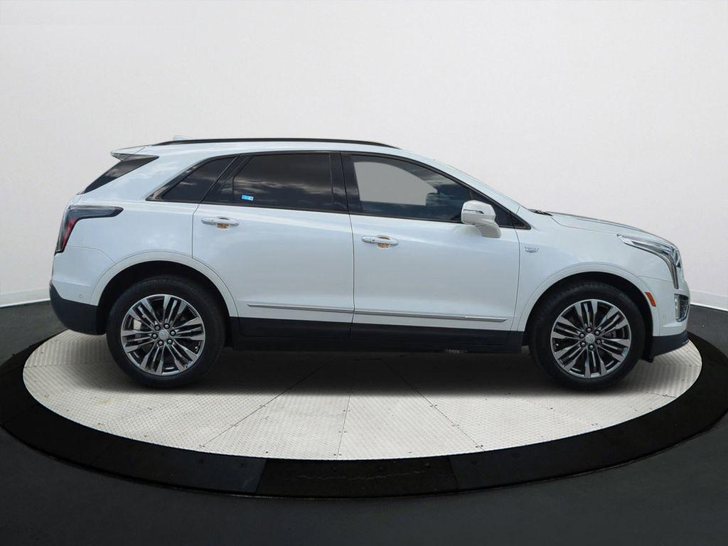 used 2020 Cadillac XT5 car, priced at $23,990