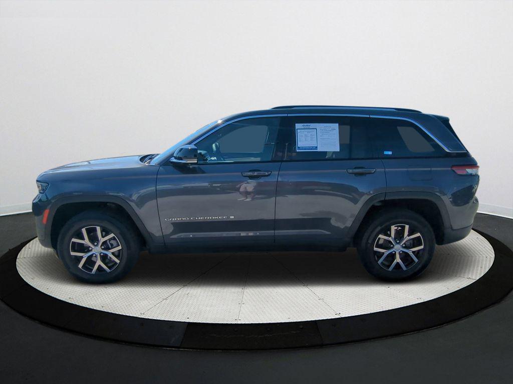 used 2023 Jeep Grand Cherokee car, priced at $26,550