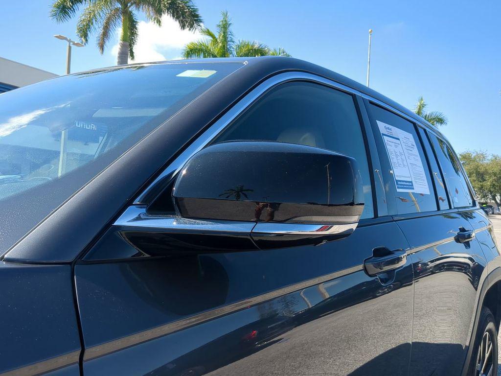 used 2023 Jeep Grand Cherokee car, priced at $26,550