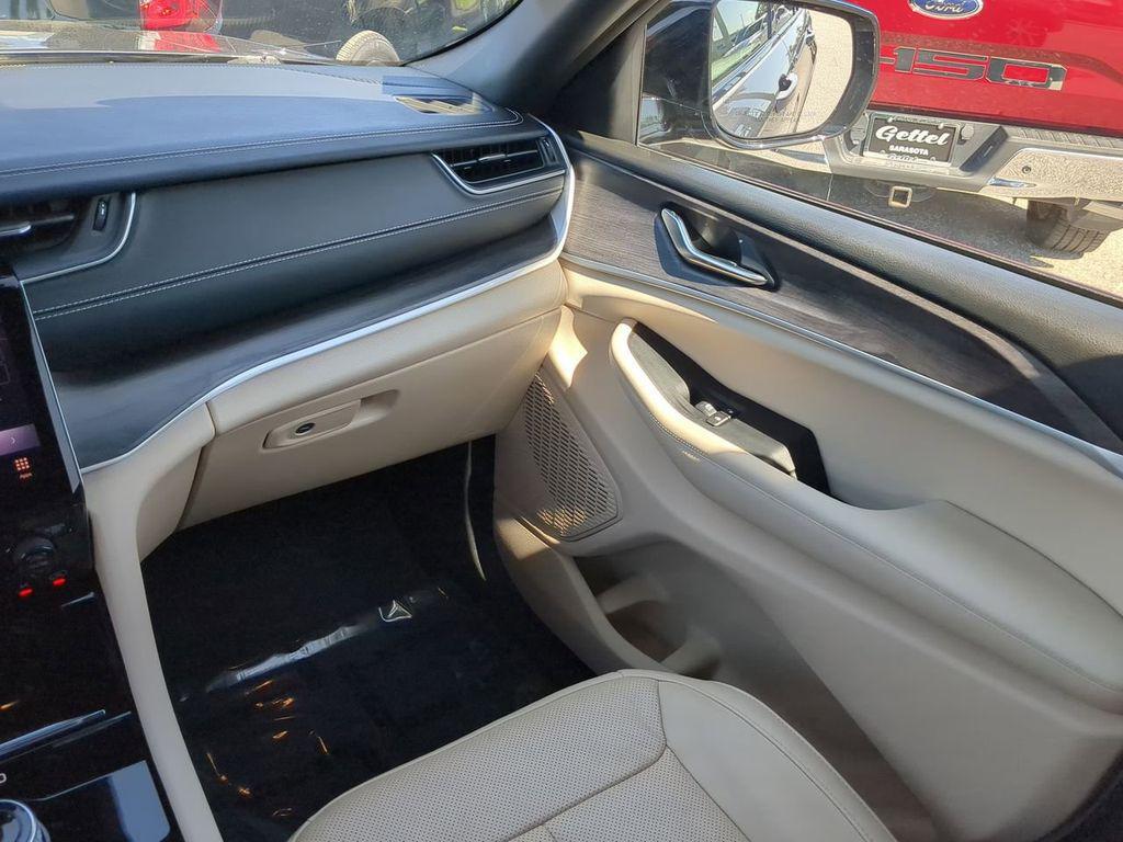 used 2023 Jeep Grand Cherokee car, priced at $26,550