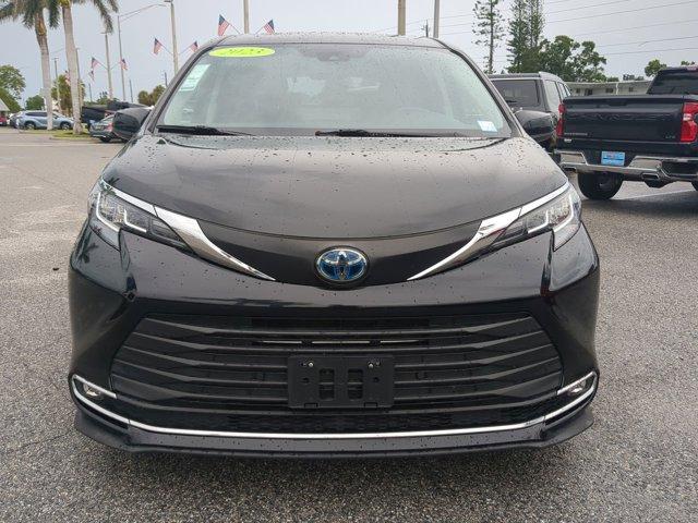 used 2023 Toyota Sienna car, priced at $40,989