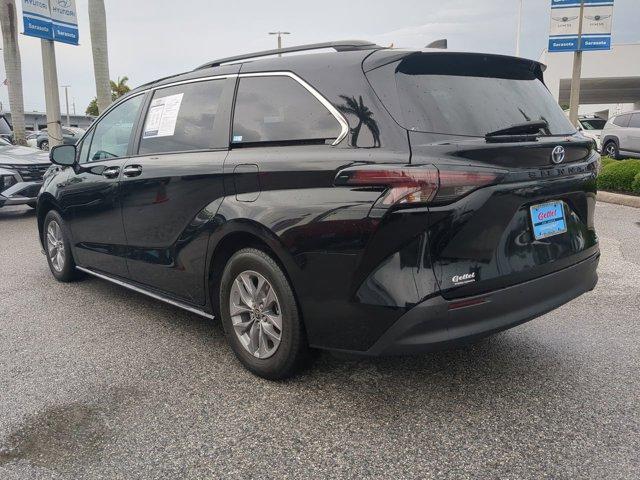 used 2023 Toyota Sienna car, priced at $40,989