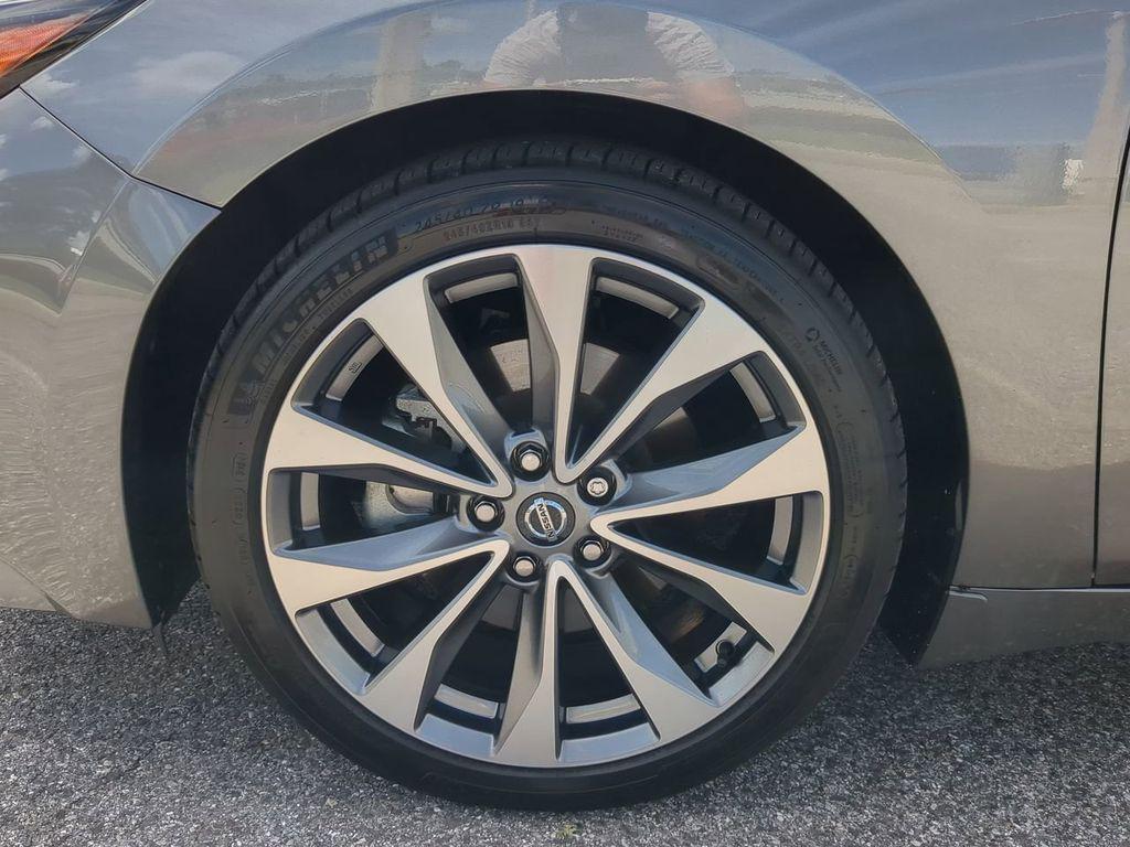 used 2022 Nissan Maxima car, priced at $29,388