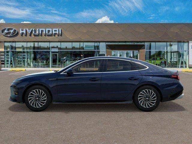 new 2025 Hyundai Sonata Hybrid car, priced at $38,553