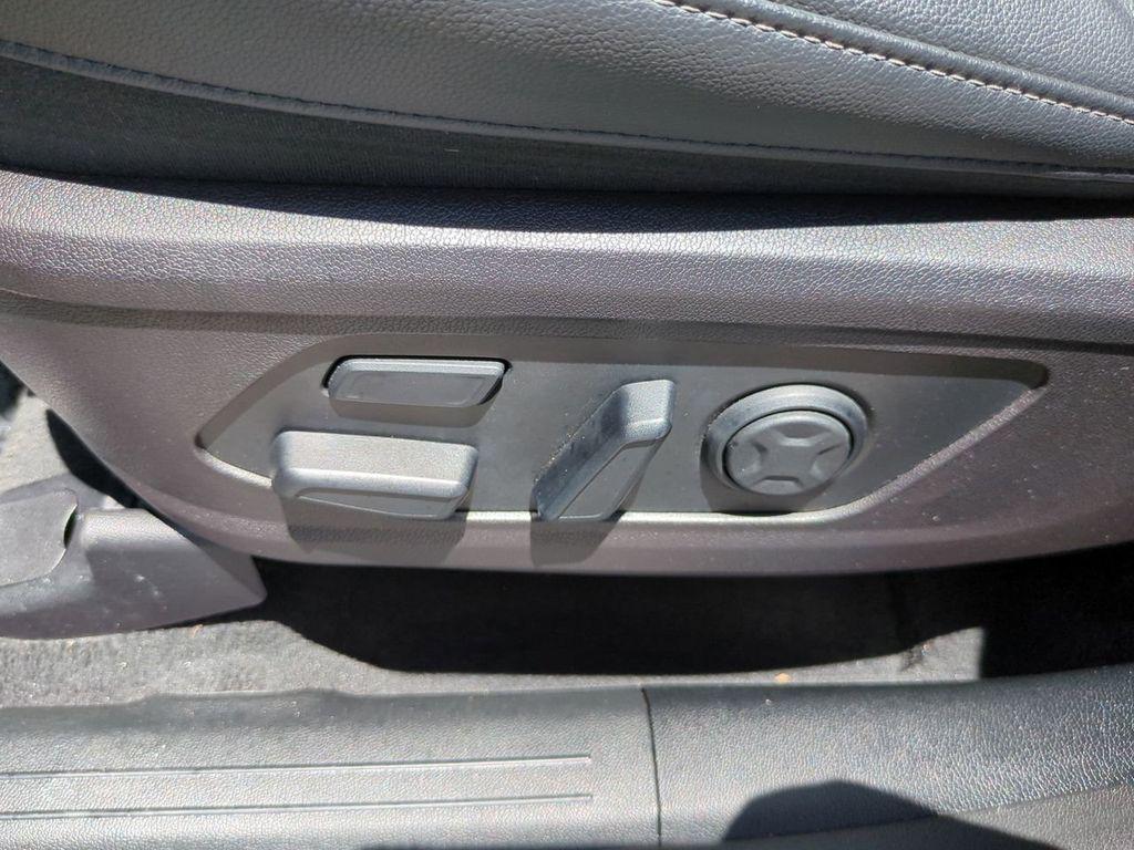 used 2022 Kia Sorento car, priced at $28,500