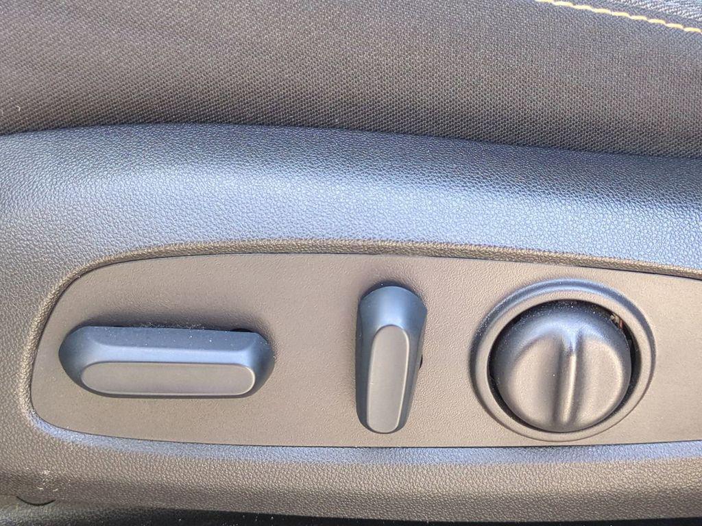 used 2024 Chevrolet Equinox car, priced at $18,990